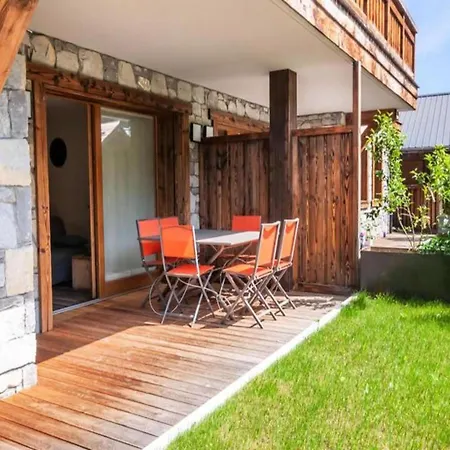 Le Lapia Apartment *